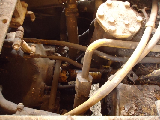 ขายรถแทรกเตอร์CATD5Hรถในมีทะเบียนทํางานได้5พันชั้วโมง