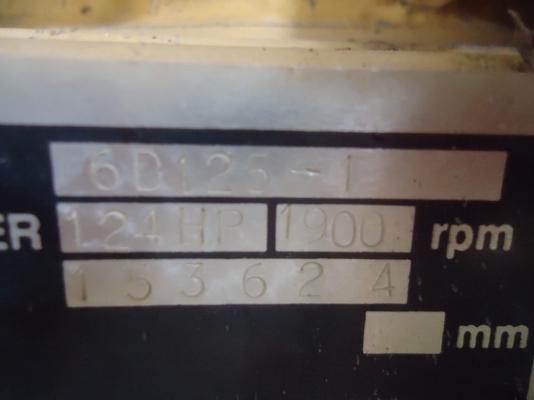 ขายรถแทรกเตอร์CATD5Hรถในมีทะเบียนทํางานได้5พันชั้วโมง