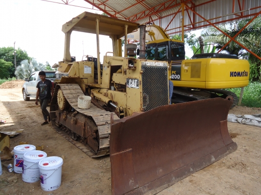 ขายรถแทรกเตอร์CATD5Hรถในมีทะเบียนทํางานได้5พันชั้วโมง