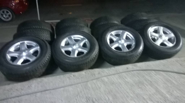 ขายล้อ ISUZUพร้อมยางป้ายแดงชุดละ17800 ขายล้อ ISUZUพร้อมยางป้ายแดงชุดละ17800