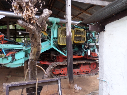 ขายด่วนครับ รถเกี่ยวข้าวไทยเจริญ คู่กับรถเทนเลอร์ HINO  สิบล้อ 2 เพลา รถเกี่ยวข้าวไทยเจริญ เครื่องแรง 235 รวมเทอร์โบ ปัม ได้กิ้น 22  อุ้ม  2.5 ตัดเหลือ 2.3  ช่วงล่าง 12 HT พร้อมใช้งานลงเกี่ยวได้เลย รถมีเอกสารครบ เจ้าของรักษารถครับ โทร 081-8998752