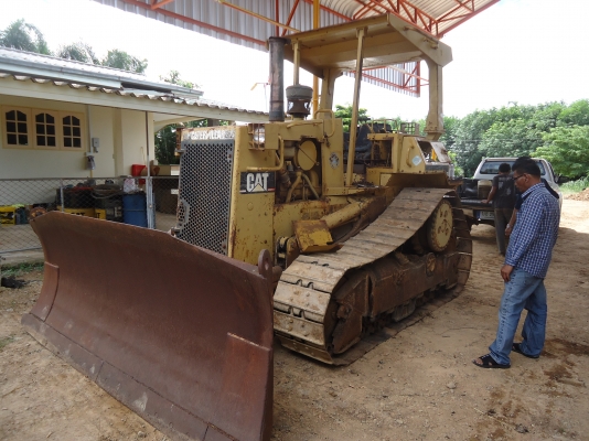 ขายรถแทรกเตอร์CATD5Hทูรถในมีทะเบียนทํางานได้5พันชั้วโมง ขายรถแทรกเตอร์CATD5Hทูรถในมีทะเบียนทํางานได้5พันชั้วโมง