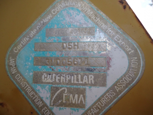 ขายรถแทรกเตอร์CATD5Hทูรถในมีทะเบียนทํางานได้5พันชั้วโมง ขายรถแทรกเตอร์CATD5Hทูรถในมีทะเบียนทํางานได้5พันชั้วโมง