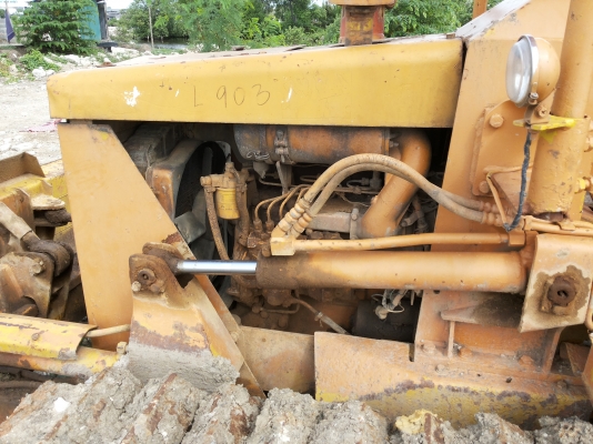 Komutsu D2-5 สภาพช่วงล่างสวย เครื่องเดิม รถใช้งานทุกวัน