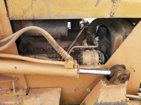 Komutsu D2-5 สภาพช่วงล่างสวย เครื่องเดิม รถใช้งานทุกวัน