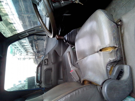 ขาย 4 ล้อ กระบะเหล็ก มีโครงข้าง  nkr 125 แรงม้า