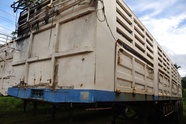 หางคอกสามเพลา    ขายย่อมเยาว์  350,000  บาทค่ะ