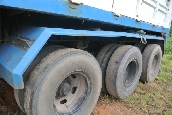 NST หางสามเพลาไม่ดั้ม  ขายย่อมเยาว์  350,000  บาทค่ะ