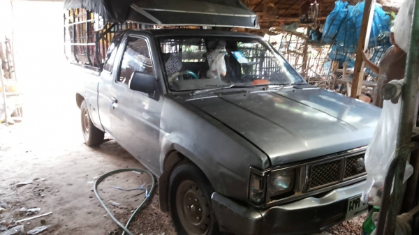 **74,000 บ.ต่อรอง**ขายกระบะแค็ปราคาถูก NISSAN BIG-M BD25 CABเล็ก ฝาแดง ปี35 เครื่องเดิมเกียร์เดิม ฝาแดงยอดนิยม เครื่องดี แน่นดี แรงดี เสียงนิ่มไม่มีหลวม อึดทน เกียร์หลุด(เปลี่ยนให้ใหม่ครับ) ช่วงล่างหนึบไม่มีส่าย คัสซีสวยเดิมไม่ปะไม่ดามไม่ผุ กระบะพื้นดี มี **74,000 บ.ต่อรอง**ขายกระบะแค็ปราคาถูก NISSAN BIG-M BD25 CABเล็ก ฝาแดง ปี35 เครื่องเดิมเกียร์เดิม ฝาแดงยอดนิยม เครื่องดี แน่นดี แรงดี เสียงนิ่มไม่มีหลวม อึดทน เกียร์หลุด(เปลี่ยนให้ใหม่ครับ) ช่วงล่างหนึบไม่มีส่าย คัสซีสวยเดิมไม่ปะไม่ดามไม่ผุ กระบะพื้นดี มี