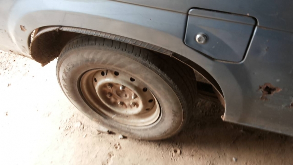 **74,000 บ.ต่อรอง**ขายกระบะแค็ปราคาถูก NISSAN BIG-M BD25 CABเล็ก ฝาแดง ปี35 เครื่องเดิมเกียร์เดิม ฝาแดงยอดนิยม เครื่องดี แน่นดี แรงดี เสียงนิ่มไม่มีหลวม อึดทน เกียร์หลุด(เปลี่ยนให้ใหม่ครับ) ช่วงล่างหนึบไม่มีส่าย คัสซีสวยเดิมไม่ปะไม่ดามไม่ผุ กระบะพื้นดี มี **74,000 บ.ต่อรอง**ขายกระบะแค็ปราคาถูก NISSAN BIG-M BD25 CABเล็ก ฝาแดง ปี35 เครื่องเดิมเกียร์เดิม ฝาแดงยอดนิยม เครื่องดี แน่นดี แรงดี เสียงนิ่มไม่มีหลวม อึดทน เกียร์หลุด(เปลี่ยนให้ใหม่ครับ) ช่วงล่างหนึบไม่มีส่าย คัสซีสวยเดิมไม่ปะไม่ดามไม่ผุ กระบะพื้นดี มี