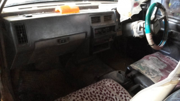 **74,000 บ.ต่อรอง**ขายกระบะแค็ปราคาถูก NISSAN BIG-M BD25 CABเล็ก ฝาแดง ปี35 เครื่องเดิมเกียร์เดิม ฝาแดงยอดนิยม เครื่องดี แน่นดี แรงดี เสียงนิ่มไม่มีหลวม อึดทน เกียร์หลุด(เปลี่ยนให้ใหม่ครับ) ช่วงล่างหนึบไม่มีส่าย คัสซีสวยเดิมไม่ปะไม่ดามไม่ผุ กระบะพื้นดี มี **74,000 บ.ต่อรอง**ขายกระบะแค็ปราคาถูก NISSAN BIG-M BD25 CABเล็ก ฝาแดง ปี35 เครื่องเดิมเกียร์เดิม ฝาแดงยอดนิยม เครื่องดี แน่นดี แรงดี เสียงนิ่มไม่มีหลวม อึดทน เกียร์หลุด(เปลี่ยนให้ใหม่ครับ) ช่วงล่างหนึบไม่มีส่าย คัสซีสวยเดิมไม่ปะไม่ดามไม่ผุ กระบะพื้นดี มี