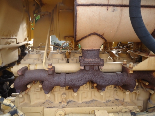 ขายรถแทรกเตอร์ตีนตะขาบKOMATSUD53A-17เครือง6D125