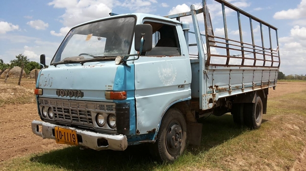 ***ขายแล้วครับขอบคุณ Truck2hand ขาย6ล้อ TOYOTA DYNA BU30 11B-90HP เครื่องเดิมเกียร์เดิม เครื่องดี สตาร์ทติดง่าย แน่นดีแรงดี ไม่เยิ้ม เกียร์ยาว เกียร์ดีไม่หลุด ช่วงล่างเดิมๆ 5น็อต หน้า-หลัง คัสซีดี เดิมๆ มีบวมซับในช่วงปลาย มีผุช่วงปลายด้านใน กระบะพื้นไม้คอ ***ขายแล้วครับขอบคุณ Truck2hand ขาย6ล้อ TOYOTA DYNA BU30 11B-90HP เครื่องเดิมเกียร์เดิม เครื่องดี สตาร์ทติดง่าย แน่นดีแรงดี ไม่เยิ้ม เกียร์ยาว เกียร์ดีไม่หลุด ช่วงล่างเดิมๆ 5น็อต หน้า-หลัง คัสซีดี เดิมๆ มีบวมซับในช่วงปลาย มีผุช่วงปลายด้านใน กระบะพื้นไม้คอ