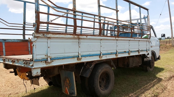 ***ขายแล้วครับขอบคุณ Truck2hand ขาย6ล้อ TOYOTA DYNA BU30 11B-90HP เครื่องเดิมเกียร์เดิม เครื่องดี สตาร์ทติดง่าย แน่นดีแรงดี ไม่เยิ้ม เกียร์ยาว เกียร์ดีไม่หลุด ช่วงล่างเดิมๆ 5น็อต หน้า-หลัง คัสซีดี เดิมๆ มีบวมซับในช่วงปลาย มีผุช่วงปลายด้านใน กระบะพื้นไม้คอ ***ขายแล้วครับขอบคุณ Truck2hand ขาย6ล้อ TOYOTA DYNA BU30 11B-90HP เครื่องเดิมเกียร์เดิม เครื่องดี สตาร์ทติดง่าย แน่นดีแรงดี ไม่เยิ้ม เกียร์ยาว เกียร์ดีไม่หลุด ช่วงล่างเดิมๆ 5น็อต หน้า-หลัง คัสซีดี เดิมๆ มีบวมซับในช่วงปลาย มีผุช่วงปลายด้านใน กระบะพื้นไม้คอ