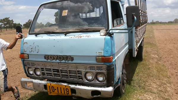 ***ขายแล้วครับขอบคุณ Truck2hand ขาย6ล้อ TOYOTA DYNA BU30 11B-90HP เครื่องเดิมเกียร์เดิม เครื่องดี สตาร์ทติดง่าย แน่นดีแรงดี ไม่เยิ้ม เกียร์ยาว เกียร์ดีไม่หลุด ช่วงล่างเดิมๆ 5น็อต หน้า-หลัง คัสซีดี เดิมๆ มีบวมซับในช่วงปลาย มีผุช่วงปลายด้านใน กระบะพื้นไม้คอ ***ขายแล้วครับขอบคุณ Truck2hand ขาย6ล้อ TOYOTA DYNA BU30 11B-90HP เครื่องเดิมเกียร์เดิม เครื่องดี สตาร์ทติดง่าย แน่นดีแรงดี ไม่เยิ้ม เกียร์ยาว เกียร์ดีไม่หลุด ช่วงล่างเดิมๆ 5น็อต หน้า-หลัง คัสซีดี เดิมๆ มีบวมซับในช่วงปลาย มีผุช่วงปลายด้านใน กระบะพื้นไม้คอ