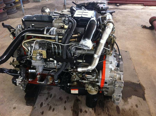 เครื่อง 6hk  turbo 300 แรง เครื่องรถเทส เก่าญี่ปุ่น สภาพ 99\%