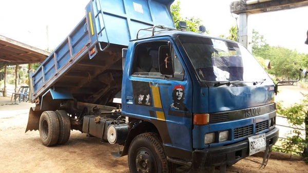 ***ขายแล้วครับขอบคุณ Truck2hand  <<อ่านรายละเอียดก่อนครับ>> **ขาย6ล้อดั้มดิน5คิว ถูกๆ ISUZU NPR115 NPR59LU5M "แก้มเหลือง"ห้างแท้เกียร์สั้นปี36(จดใหม่46) เครื่องเดิมเกียร์เดิม 4BD1-115แรงฝาดำ เครื่องมีอ่อน ควันขาวหน่อยๆ แต่สตาร์ทติดง