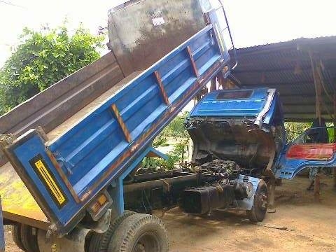 ***ขายแล้วครับขอบคุณ Truck2hand  <<อ่านรายละเอียดก่อนครับ>> **ขาย6ล้อดั้มดิน5คิว ถูกๆ ISUZU NPR115 NPR59LU5M "แก้มเหลือง"ห้างแท้เกียร์สั้นปี36(จดใหม่46) เครื่องเดิมเกียร์เดิม 4BD1-115แรงฝาดำ เครื่องมีอ่อน ควันขาวหน่อยๆ แต่สตาร์ทติดง