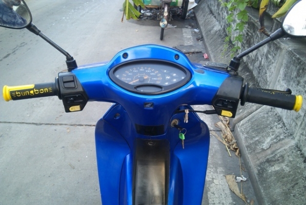 สตาร์ทมือ  125s  ดิสก์หน้าหลัง ล้อเนียม digital ubox น้ำเงินดำ เครื่องดี กท5589