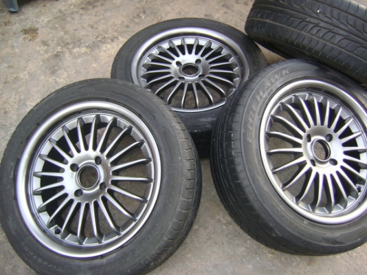 แม๊กซ์ขอบ 15 4รู 100 พร้อมยางสภาพสวยมาก