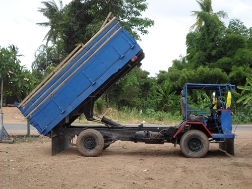 รถอีแต๋นสี่ล้อใหญ่115Hpดั้ม ใช้งานได้ดีราคาถูกจัดให้! คัชซี70\% เครื่องดีมากครับ  กะบะ 370X170