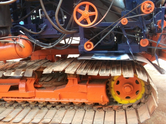 ขายรถเกี่ยวข้าวพร้อมเทเลอร์