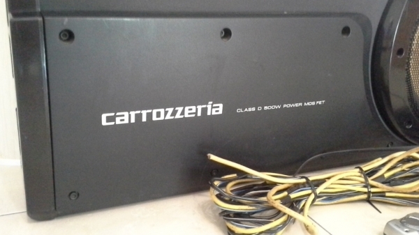 Subwoofer Pioneer Carozzeria Class D 500W ดอก 10" แอมป์ในตัว Subwoofer Pioneer Carozzeria Class D 500W ดอก 10" แอมป์ในตัว