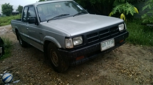 MAZDA B2500 ปี 38 เครื่อง 2.5 แรง หัวบาง ยางดี คัสขีสวย เพาเวอร์ แอร์เย็น ทะเบียนไม่ขาด