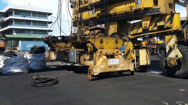 ขายตัวยกตู้คอนเทนเนอร์ยกได้ 20 ฟุต 40 ฟุตน้ำหนักยก 40 ตันกิโลละ 20 บาท