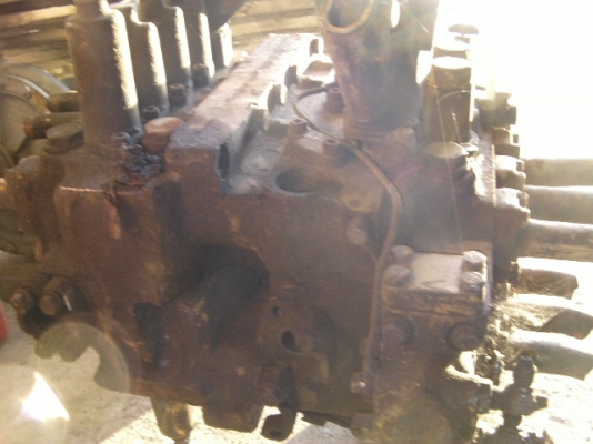 ปั๋มคอนโทนโคมัสซู PC200 รุ่น3 เก่านอกขายตามสภาพราคา35,000บาท