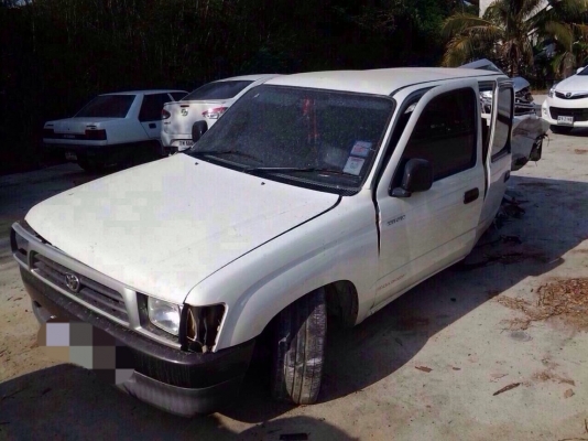 ซากโตโยต้าไทเกอร์4ประตู เครื่อง2500 ปี2000 ติดเครื่องได้ เล่มโอนลอย แยกขายอะไหลทุกชิ้น