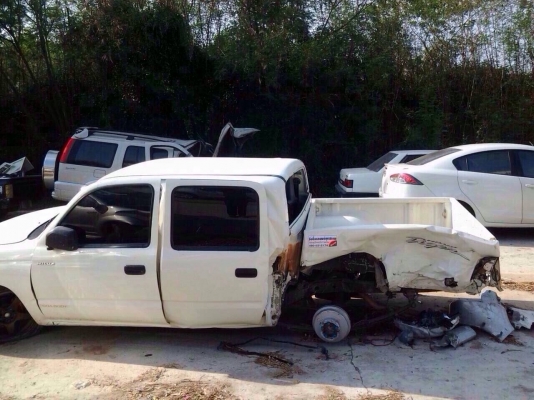 ซากโตโยต้าไทเกอร์4ประตู เครื่อง2500 ปี2000 ติดเครื่องได้ เล่มโอนลอย แยกขายอะไหลทุกชิ้น ซากโตโยต้าไทเกอร์4ประตู เครื่อง2500 ปี2000 ติดเครื่องได้ เล่มโอนลอย แยกขายอะไหลทุกชิ้น