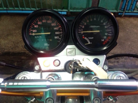 CB 400 ปี93 เอาไปออกทริปได้เลยครับ CB 400 ปี93 เอาไปออกทริปได้เลยครับ