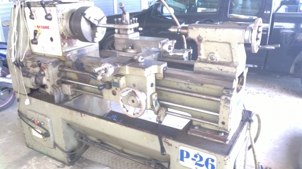 แท่นกลึงรุ่นหนักฐานเหล็กหล่อ 5 ฟุต พร้อมใช้ 115,000  3 เพลา เกียร์บล็อก