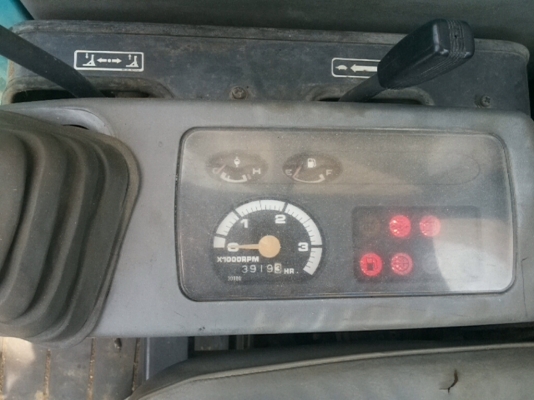 ขายรถขุด-ดัน KUBOTA  k-030  รถเก่านอก สภาพพร้อมใช้ มีเอกสารแจ้งจำหน่าย ( เจ้าของขายเอง 085-8332943 )