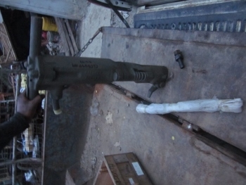 มาอีกแล้วครับ - หัวกระแทก เจาะปูน แย็กลม ขนาด 30 -40 kg. สีแบบใหม่ แต่คุณภาพเท่าเดิมครับ (ของใหม่)