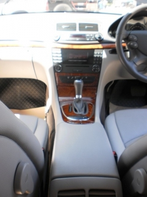 BENZ E200 NGT ELEGANCE ปี08แท้! รถออกศูนย์ มี ป.1 BENZ E200 NGT ELEGANCE ปี08แท้! รถออกศูนย์ มี ป.1