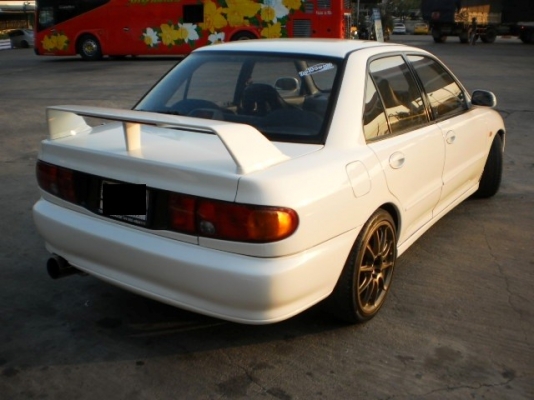 ECAR สีขาว รถสวยจัด เครื่องเกียร์ช่างล่างเยี่ยม max17&quot;ของแต่งแท้evoเพียบ