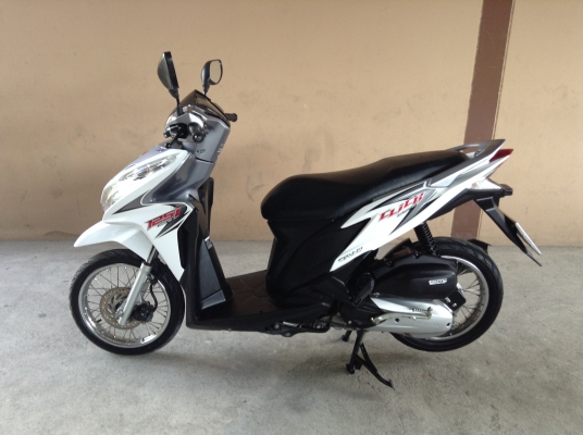 ขาย!!! คลิ๊กไอตัวใหม่125cc สภาพสวย ปี55 รถเครื่องดีคับ ทะเบียนครบ ภาษีไม่หมด