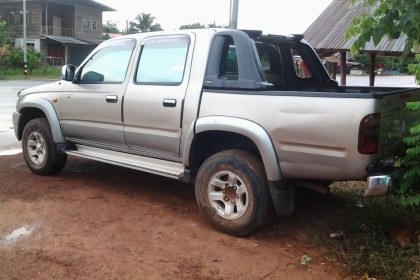 TOYOTA 2.5 D4D 4X4 AUTO ปี46 ขายตามสภาพคับ ยางด้อย สีไม่แจ่ม สมราคา หาไม่ได้อีกแล่วคับ TOYOTA 2.5 D4D 4X4 AUTO ปี46 ขายตามสภาพคับ ยางด้อย สีไม่แจ่ม สมราคา หาไม่ได้อีกแล่วคับ