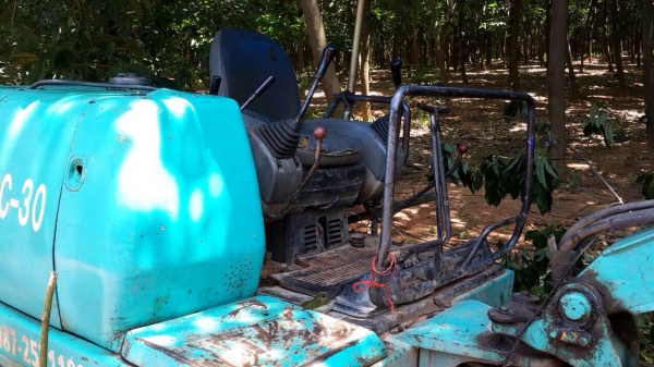 ขาย KOMATSU PC30-7