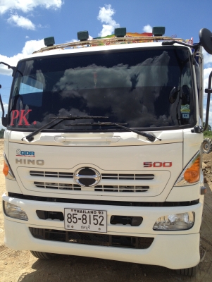 HINO MEGE series 5