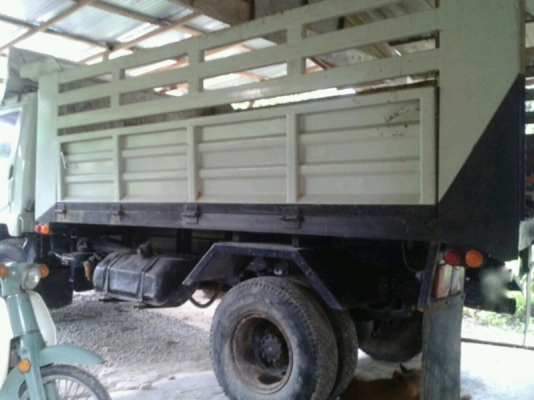 รถฮีโน่ 6 ล้อดั้ม FB2W  120 แรงม้า.  ปี 38  สนใจติดต่อ  081 - 6079515