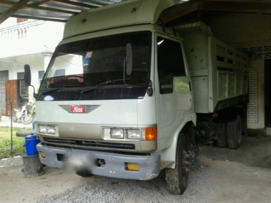 รถฮีโน่ 6 ล้อดั้ม FB2W  120 แรงม้า.  ปี 38  สนใจติดต่อ  081 - 6079515