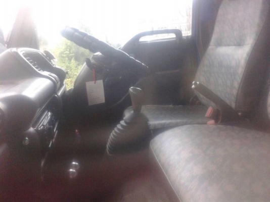 รถอีซูซุ  6  ล้อดั้ม NKR 100 แรงม้า.  ปี 41  สนใจติดต่อ  081 - 6079515