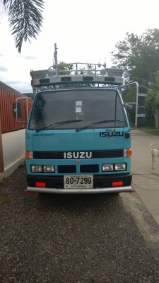 ขาย รถ 4 ล้อ nkr เครื่อง 88  แรง สภาพเยี่ยมราคาไม่แพง