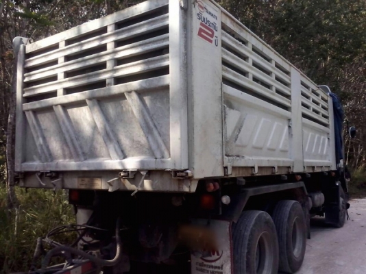 รถอีซูซุ 10 ล้อดั้ม  360 แรงม้า. ปี 56  ( ขายแม่ , ลูก )  สนใจติดต่อ  081 - 6079515