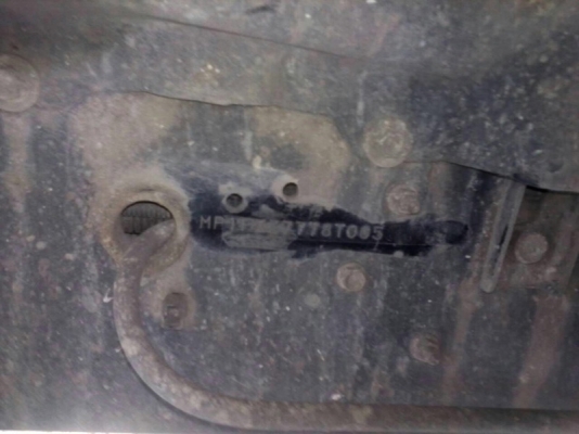 รถอีซูซุ 10 ล้อดั้ม  360 แรงม้า. ปี 56  ( ขายแม่ , ลูก )  สนใจติดต่อ  081 - 6079515