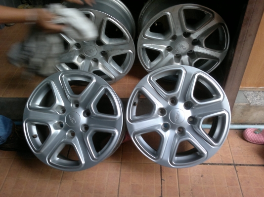 แม็กเดิม ford 2.2 17"