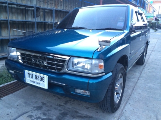 Isuzu cameo ปี 95